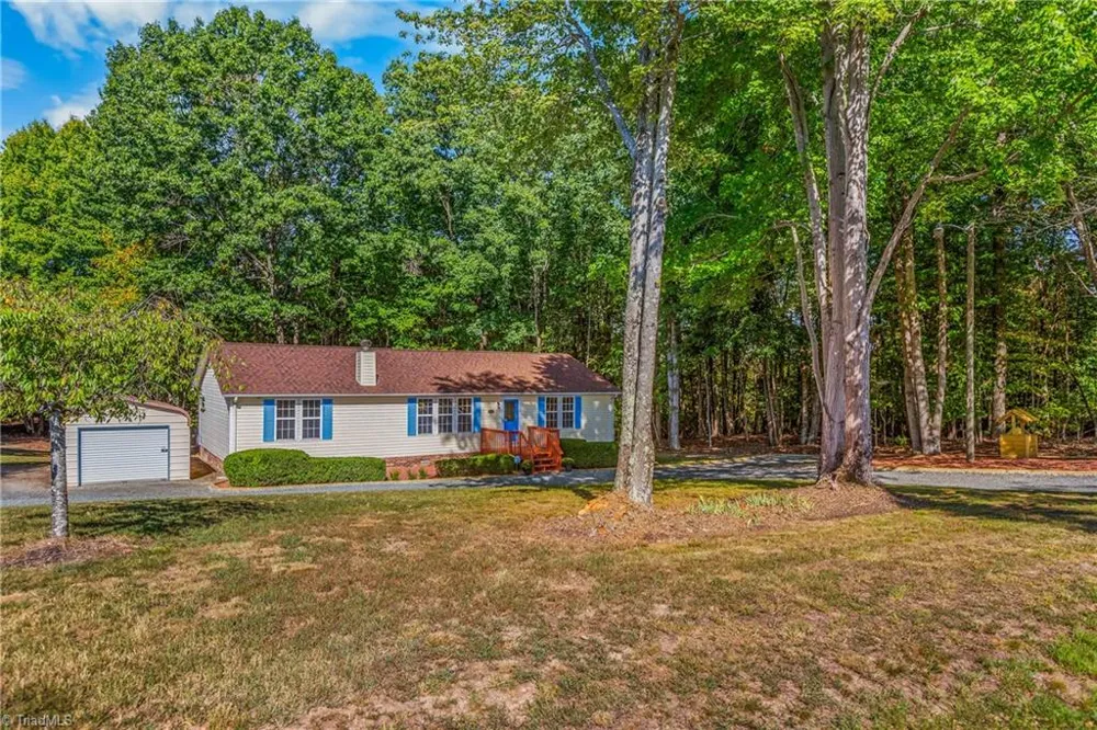 8140 Baux Mountain Road Germanton, NC 27019