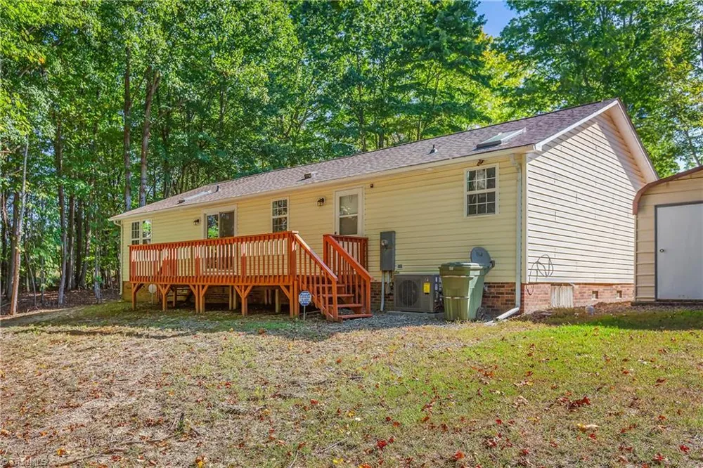 8140 Baux Mountain Road Germanton, NC 27019