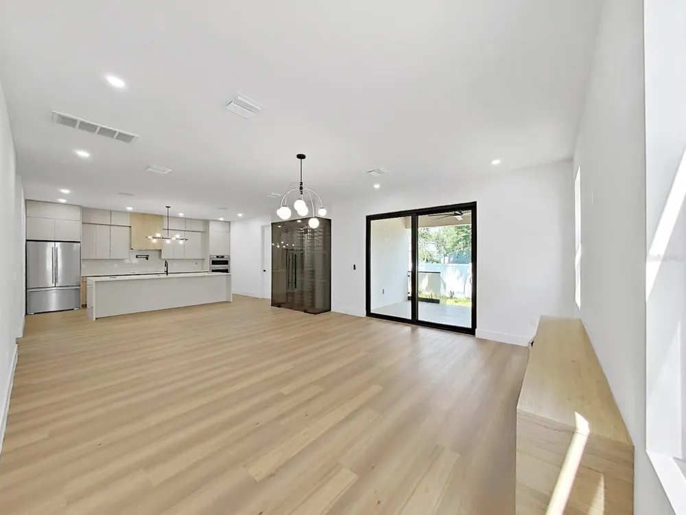1505 W GRACE STREET Tampa, FL 33607