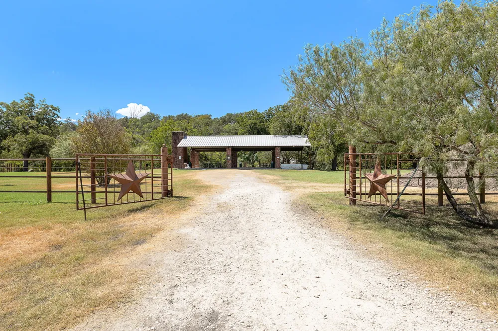 100 Windgate Drive Hutto, TX 78634