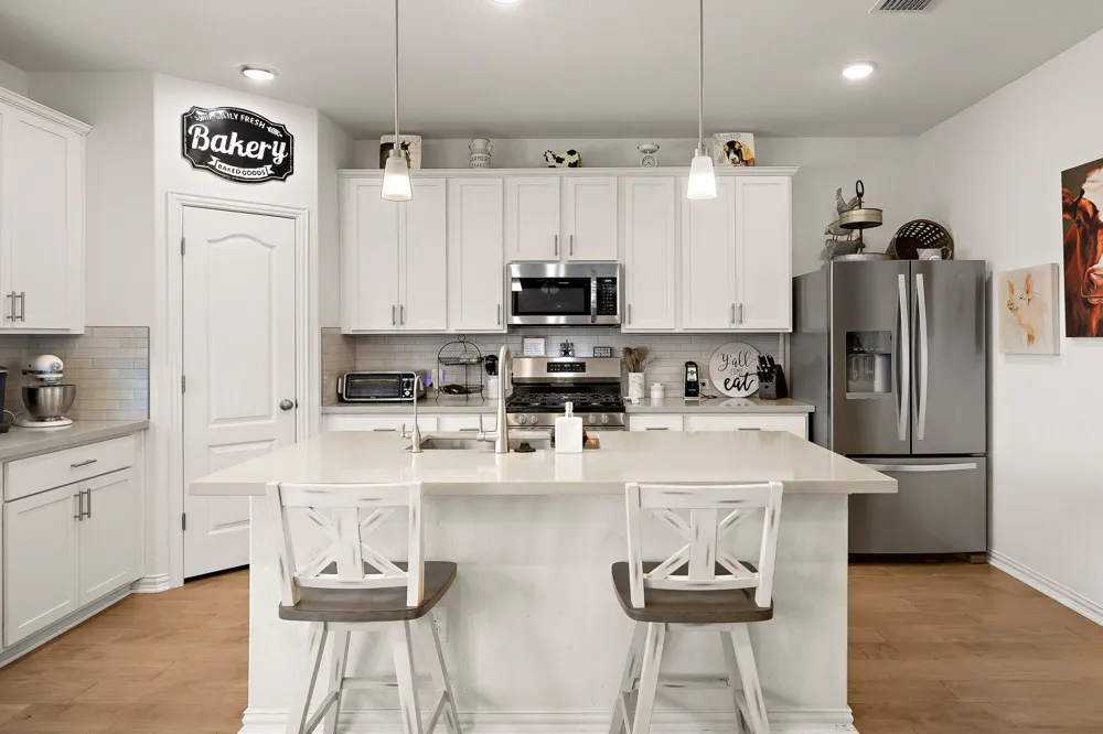 100 Windgate Drive Hutto, TX 78634
