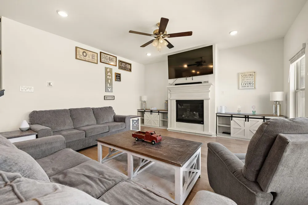 100 Windgate Drive Hutto, TX 78634
