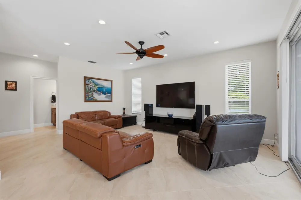 10592 PLAINVIEW CIRCLE Boca Raton, FL 33498