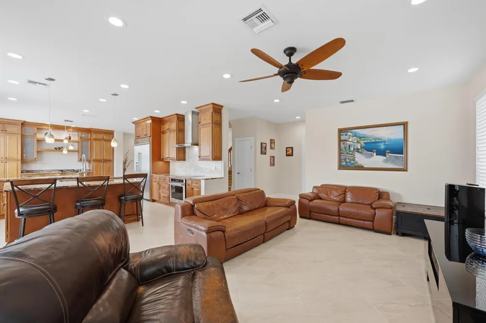 10592 PLAINVIEW CIRCLE Boca Raton, FL 33498
