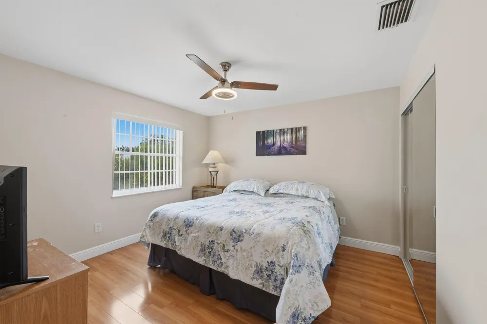10592 PLAINVIEW CIRCLE Boca Raton, FL 33498