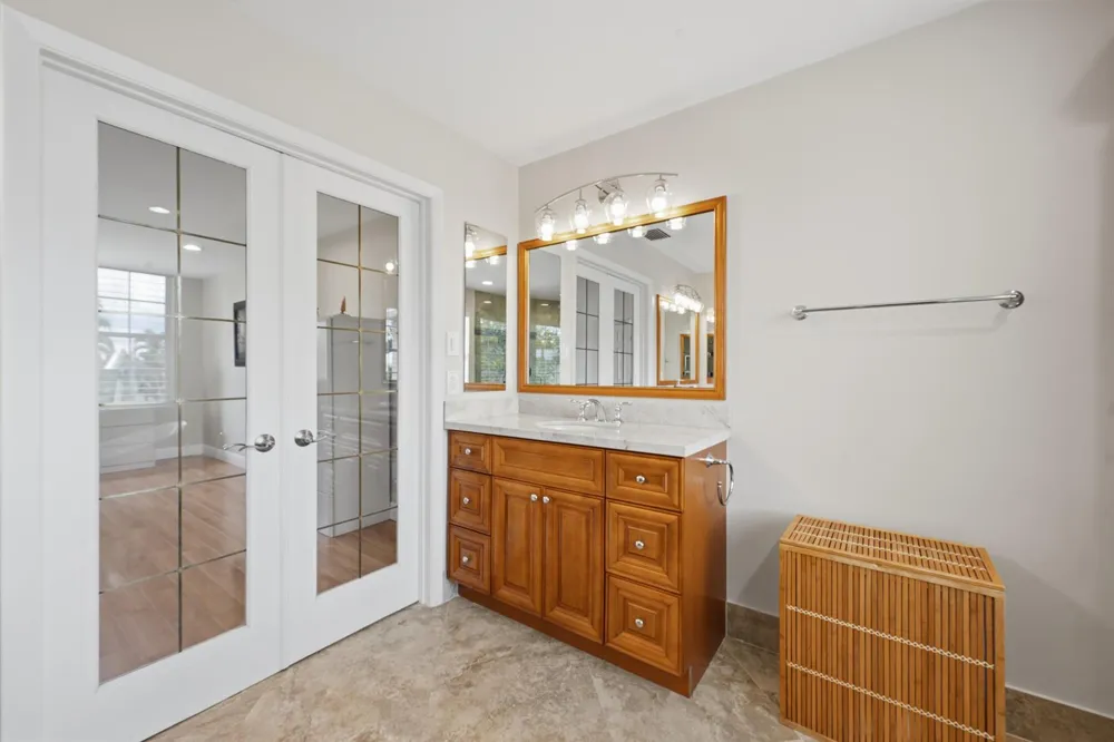 10592 PLAINVIEW CIRCLE Boca Raton, FL 33498