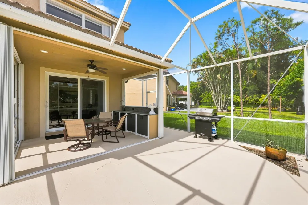 10592 PLAINVIEW CIRCLE Boca Raton, FL 33498