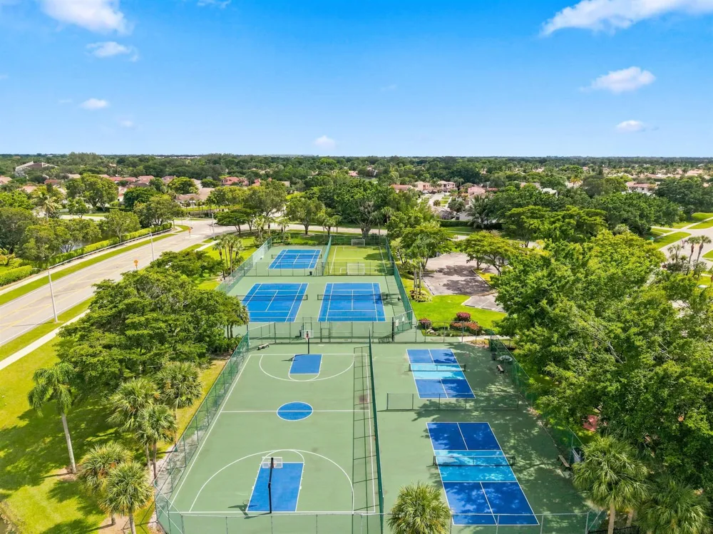 10592 PLAINVIEW CIRCLE Boca Raton, FL 33498