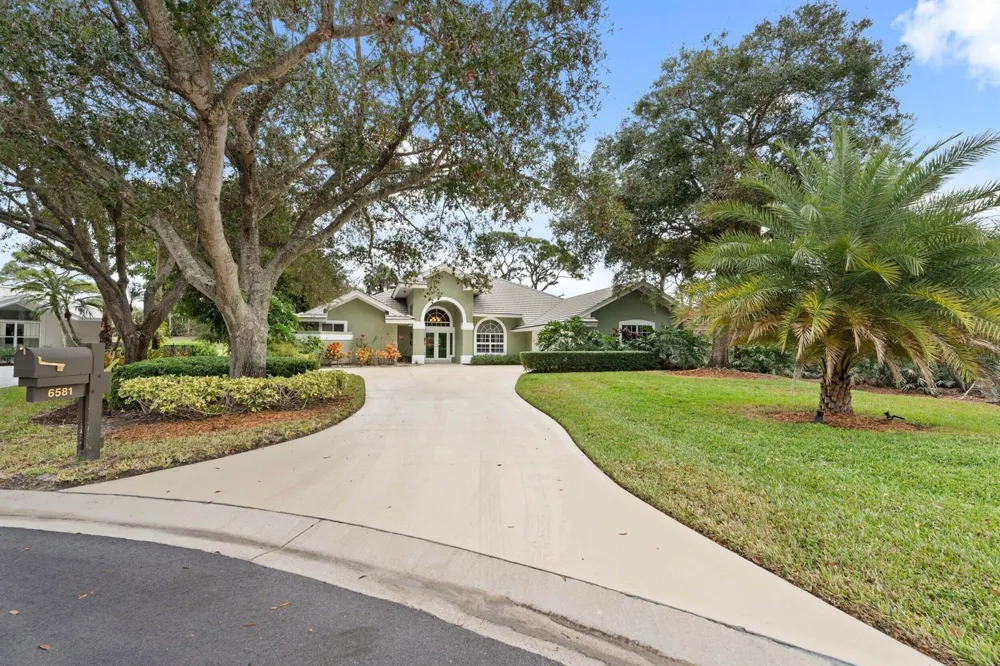 6581 SE Baltusrol Terrace Stuart, FL 34997