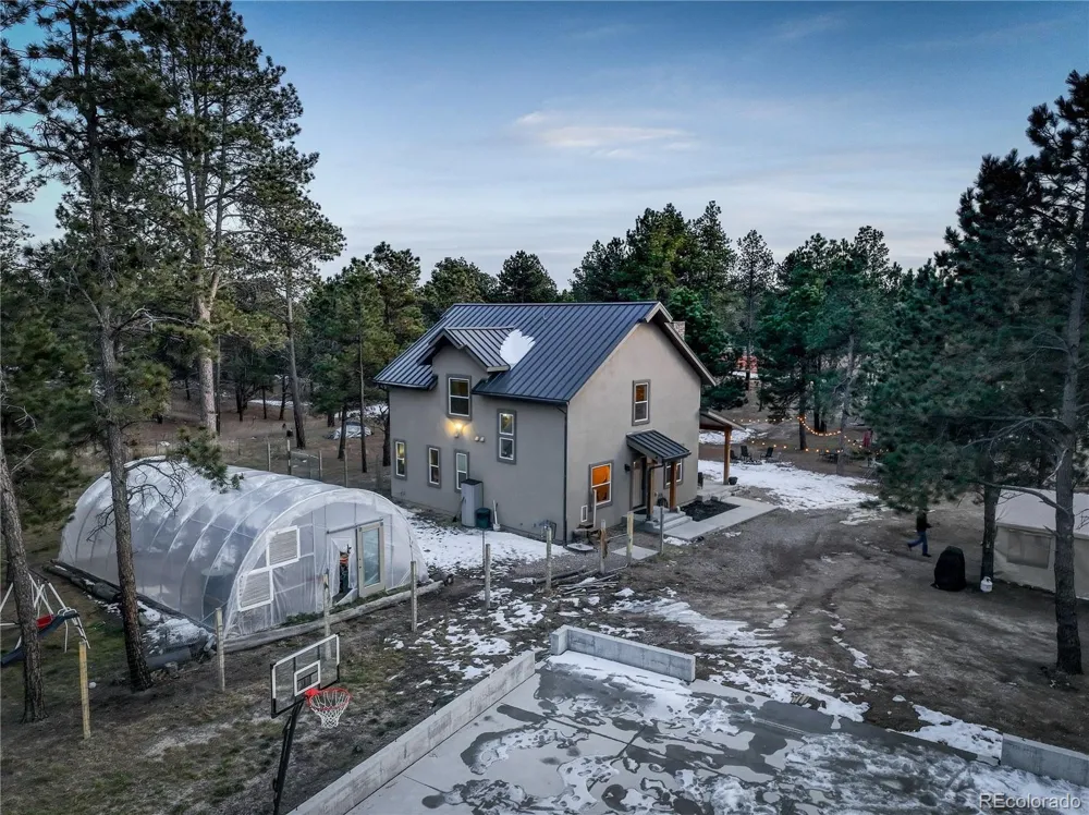9920 Hodgen Road Colorado Springs, CO 80908