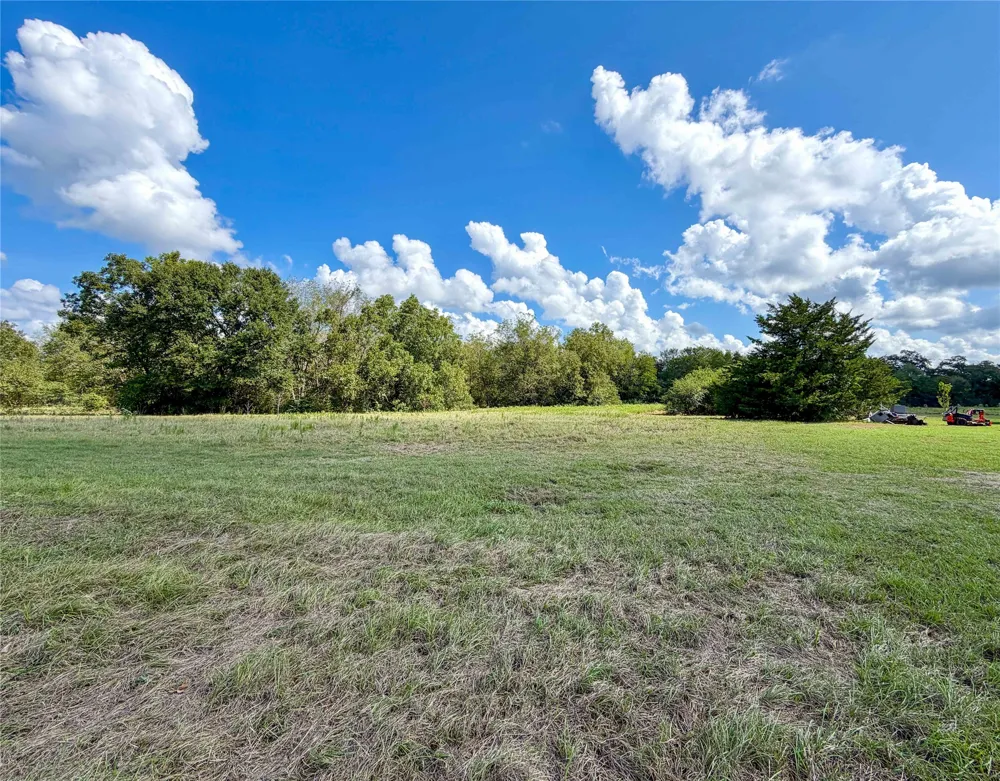 2067 County Road 3620 Lovelady, TX 75851