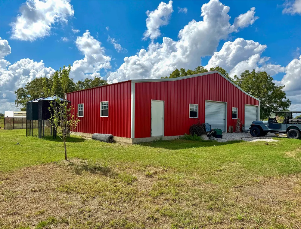 2067 County Road 3620 Lovelady, TX 75851