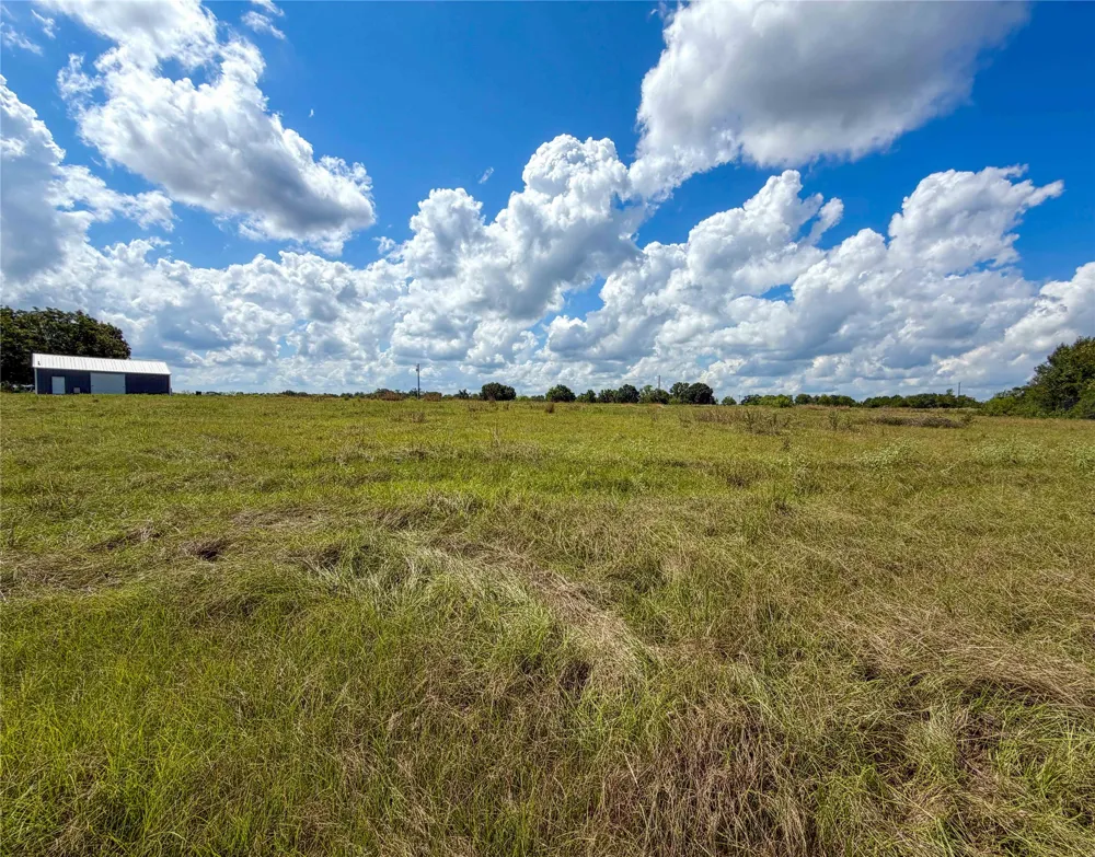 2067 County Road 3620 Lovelady, TX 75851