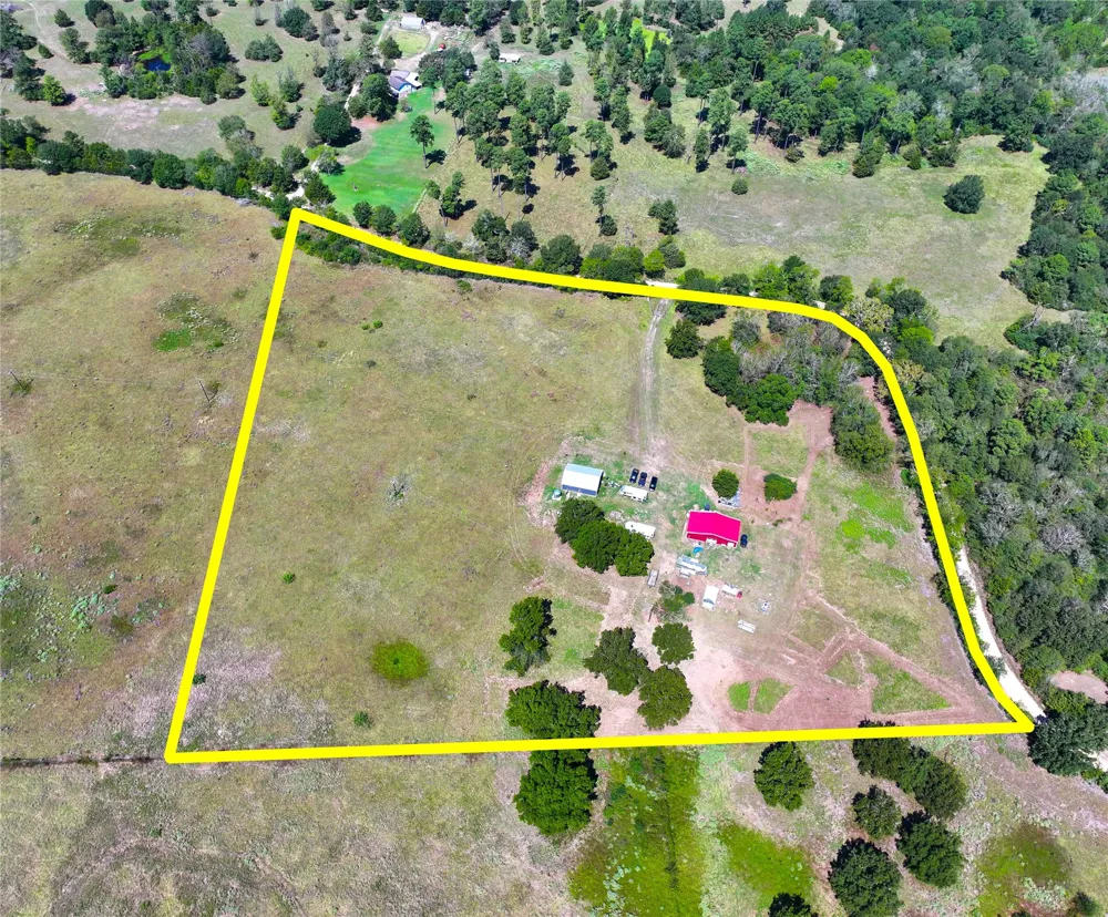 2067 County Road 3620 Lovelady, TX 75851