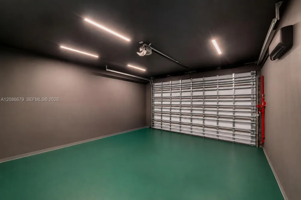 1011 W 48th St #8 Miami Beach, FL 33140