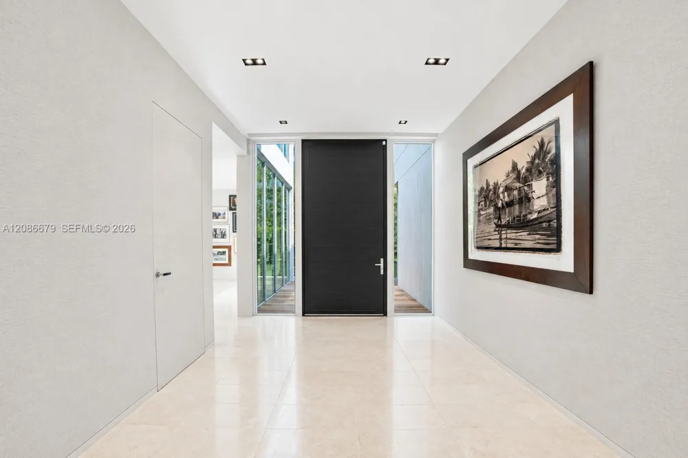 1011 W 48th St #8 Miami Beach, FL 33140