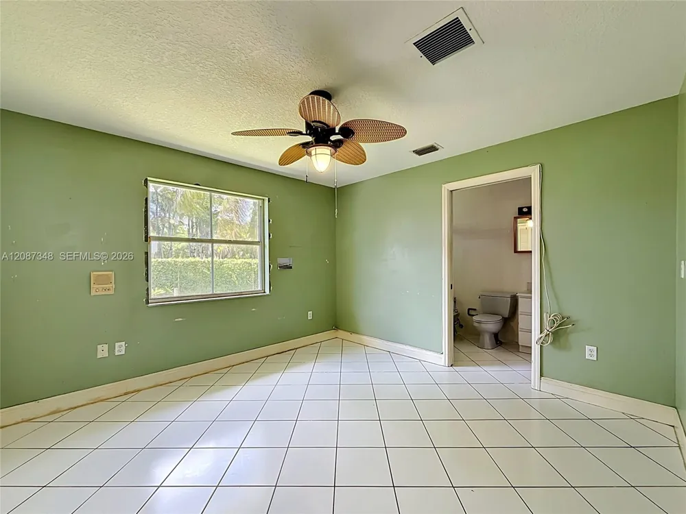 7790 SW 91st Ave Miami, FL 33173