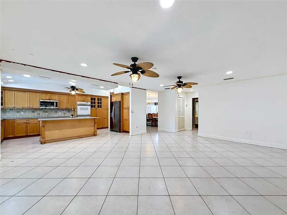 7790 SW 91st Ave Miami, FL 33173