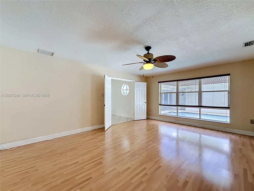 7790 SW 91st Ave Miami, FL 33173