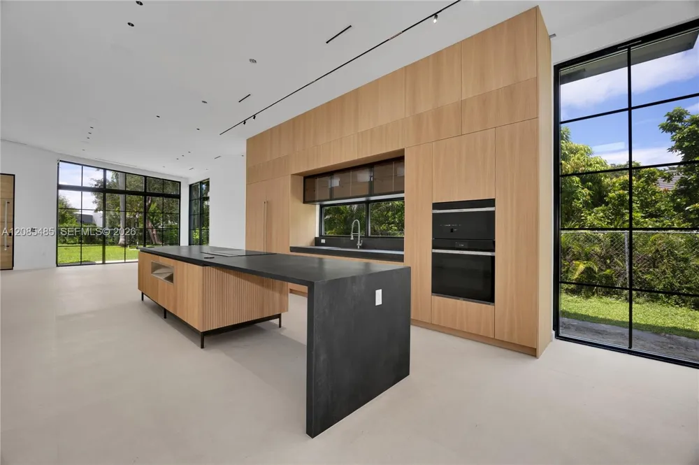 7885 SW 117th St Pinecrest, FL 33156