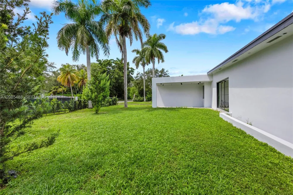 7885 SW 117th St Pinecrest, FL 33156