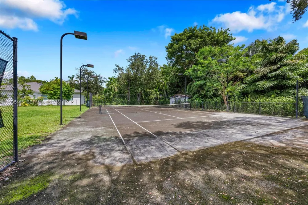 7885 SW 117th St Pinecrest, FL 33156