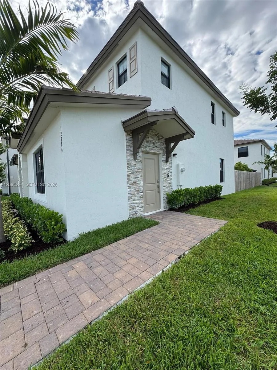 12986 SW 232nd Ter #12986 Homestead, FL 33170