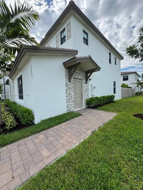 12986 SW 232nd Ter #12986