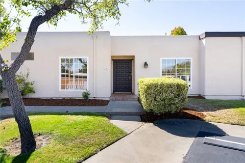 26 Los Palos Drive
