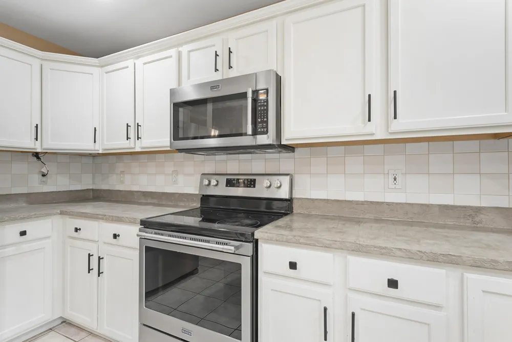 7403 Pine Creek Trail Waterford, MI 48327