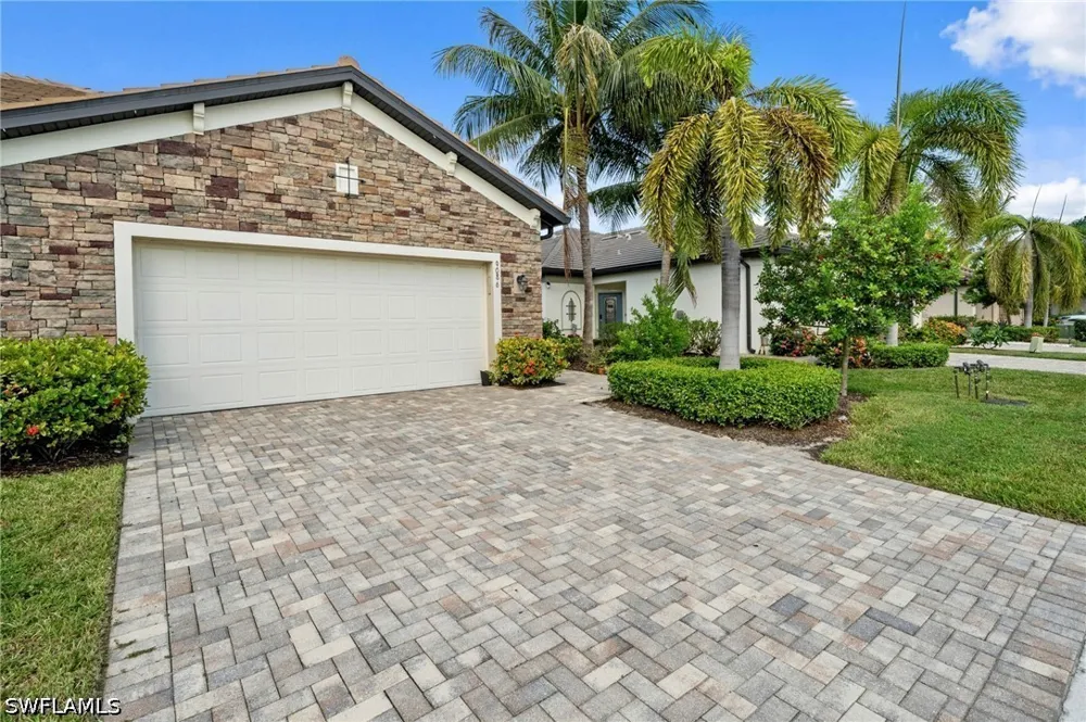 Woodhurst Drive Naples, FL 34120