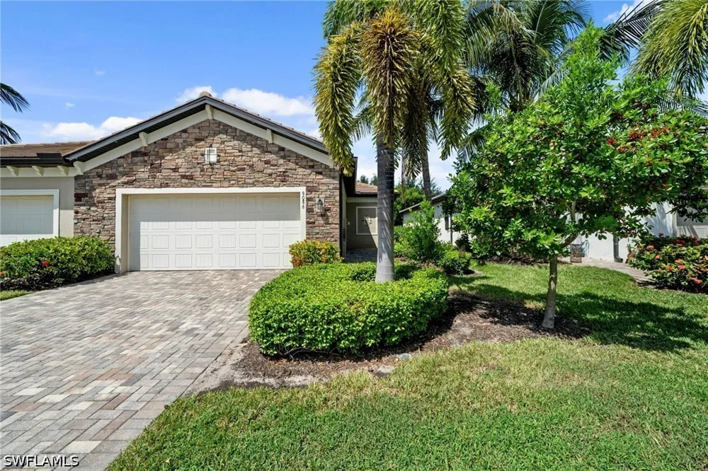 Woodhurst Drive Naples, FL 34120