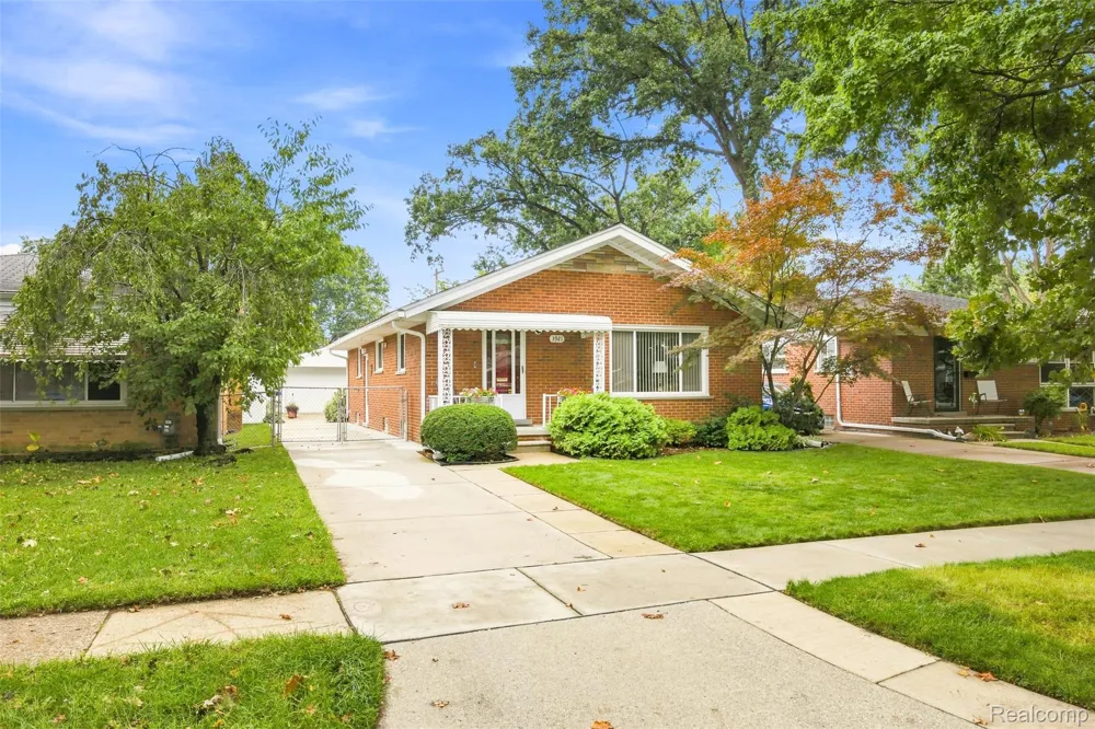 3921 Harding Street Dearborn Heights City, MI 48125