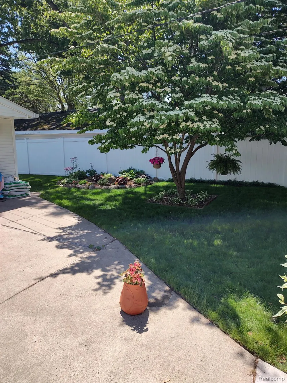 3921 Harding Street Dearborn Heights City, MI 48125