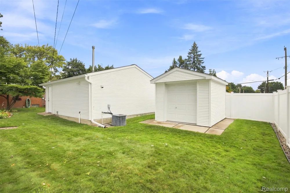 3921 Harding Street Dearborn Heights City, MI 48125