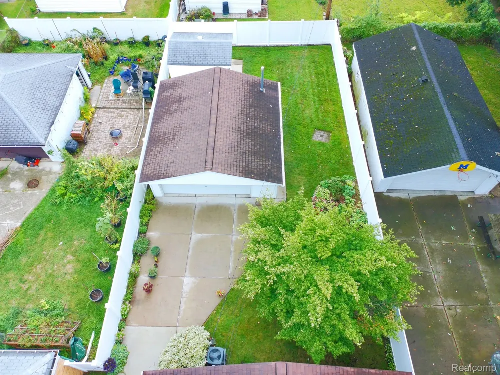 3921 Harding Street Dearborn Heights City, MI 48125
