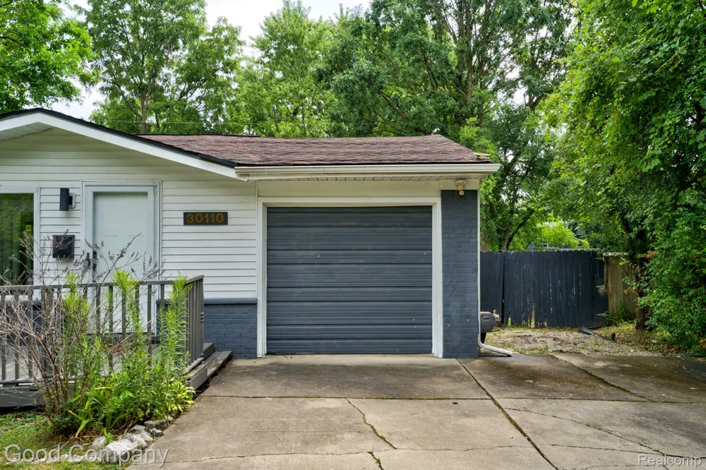30110 Fairfax Street Southfield City, MI 48076