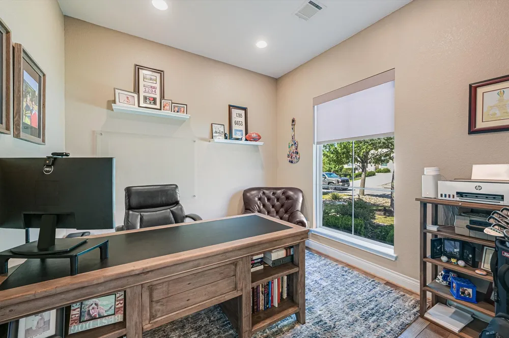 6005 Hewetson Drive Austin, TX 78738