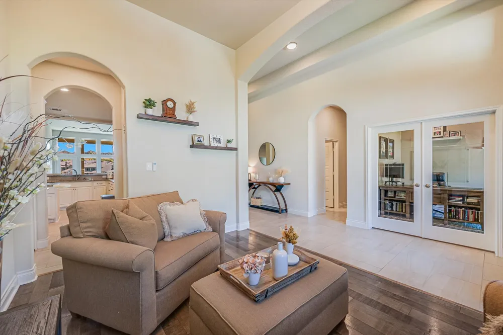 6005 Hewetson Drive Austin, TX 78738