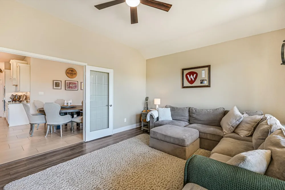 6005 Hewetson Drive Austin, TX 78738