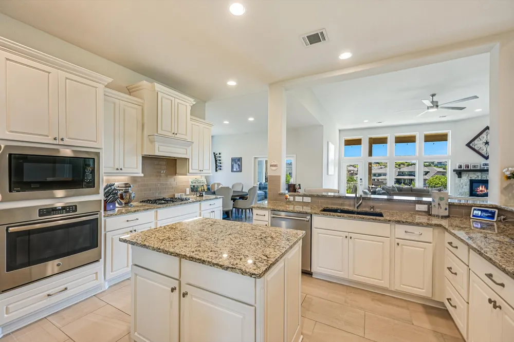 6005 Hewetson Drive Austin, TX 78738