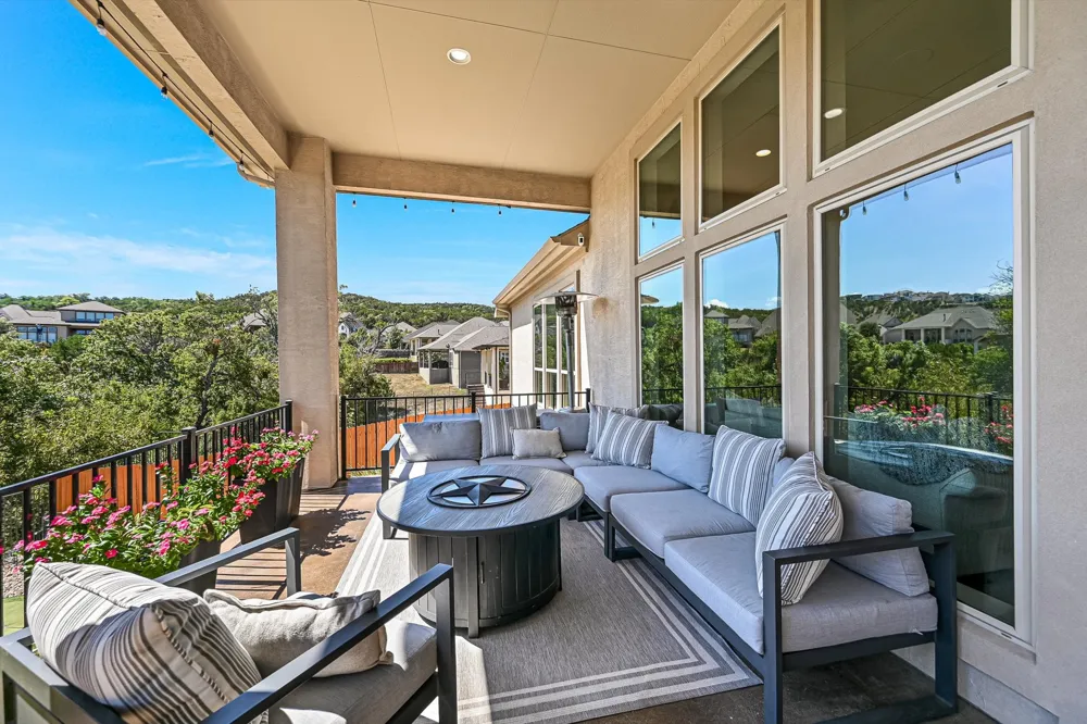 6005 Hewetson Drive Austin, TX 78738