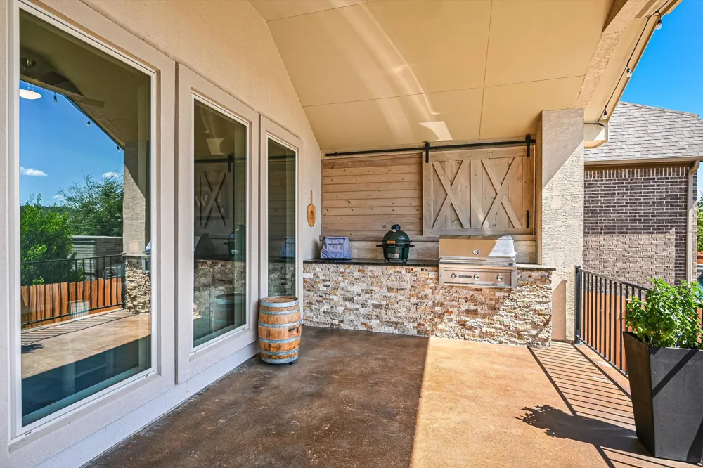 6005 Hewetson Drive Austin, TX 78738