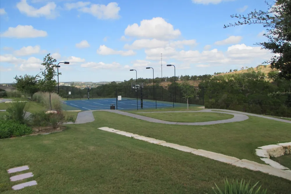 6005 Hewetson Drive Austin, TX 78738