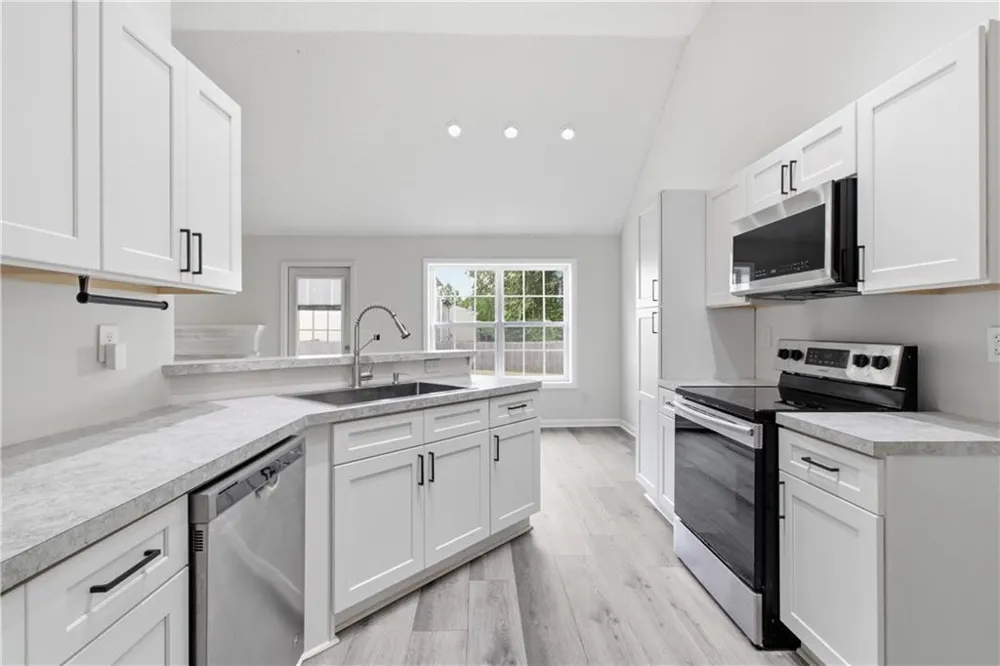 3708 Walnut Creek Way Lithonia, GA 30038