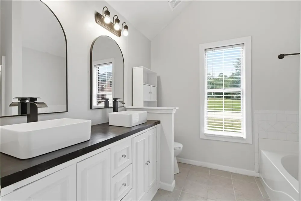 3708 Walnut Creek Way Lithonia, GA 30038