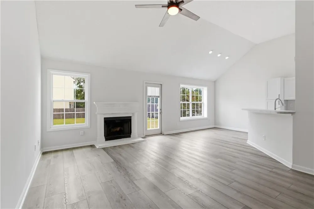 3708 Walnut Creek Way Lithonia, GA 30038