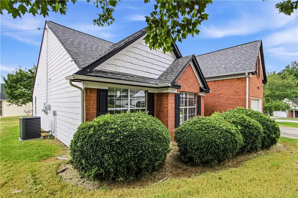 3708 Walnut Creek Way Lithonia, GA 30038