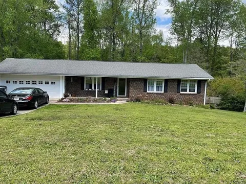 4471 Parkview Drive