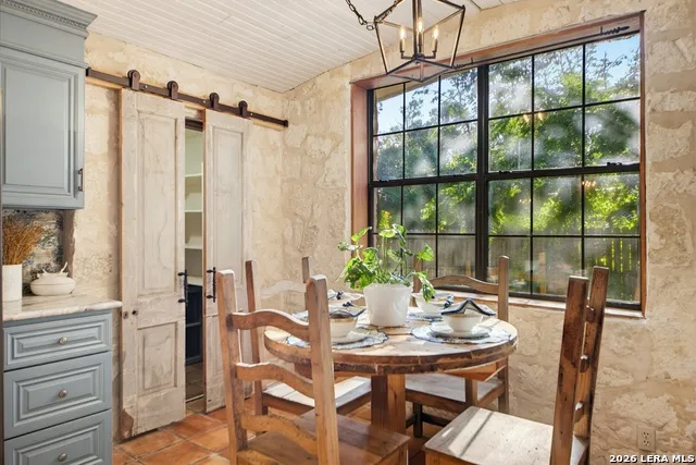 340 JAMES ST Boerne, TX 78006